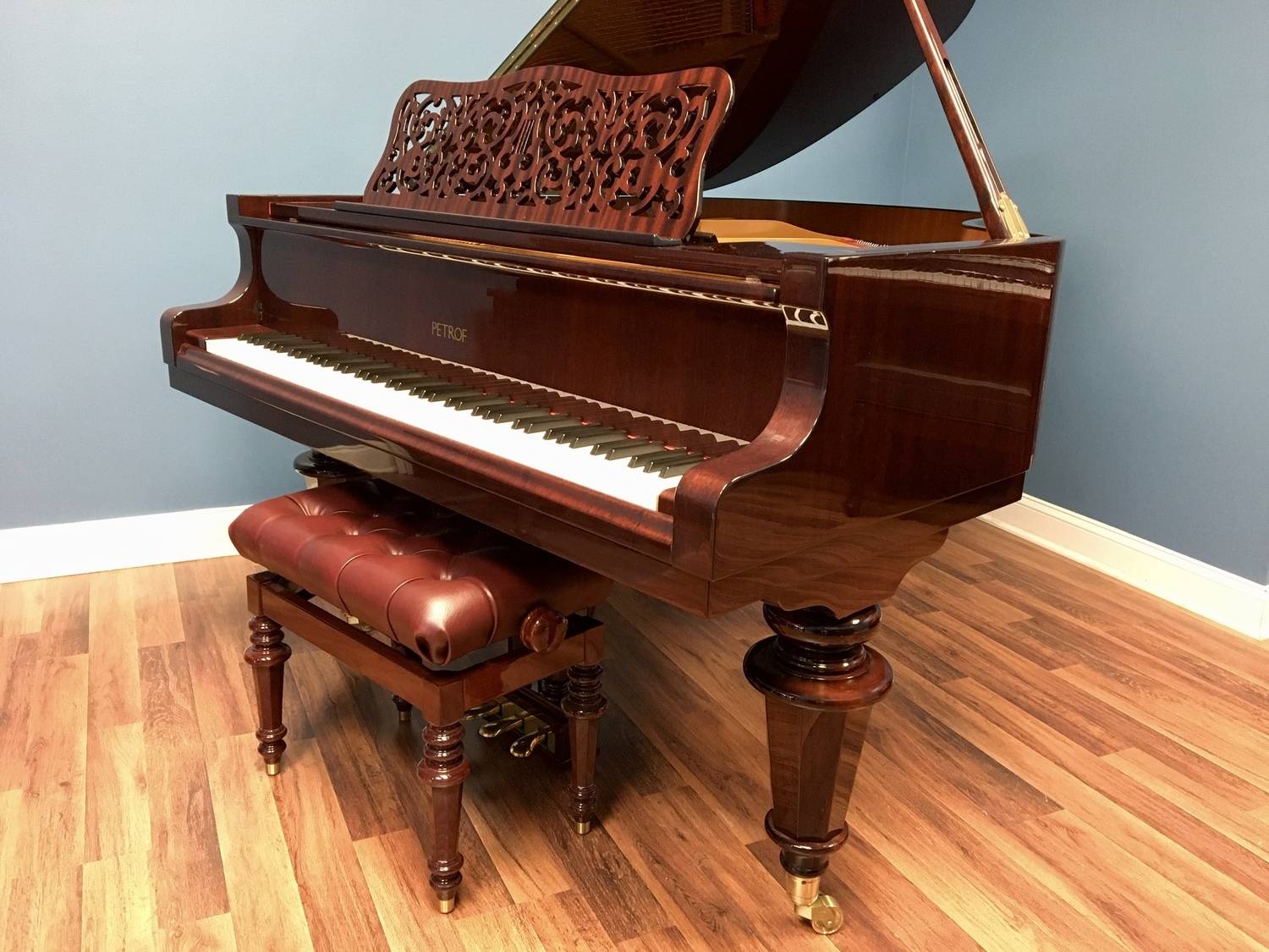 Petrof P IV Klasik Grand Piano