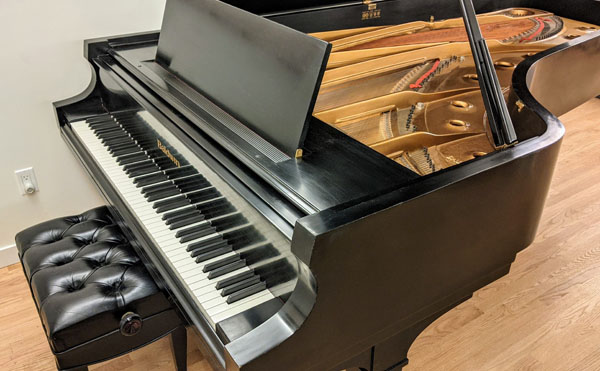 Baldwin SD-10 concert grand