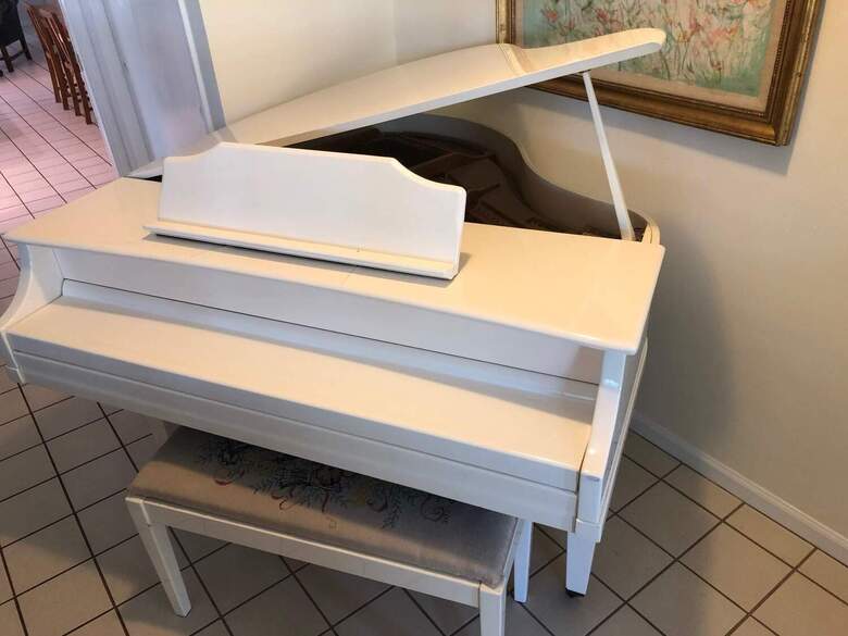 *SOLD* Kimball La Petite Baby Grand Piano for sale