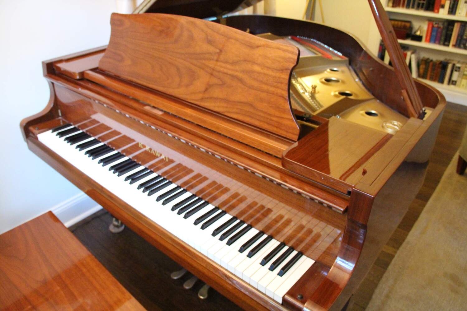 Kawai RX-1, 5'5", 2006, Walnut Polish, Excellent Cond.