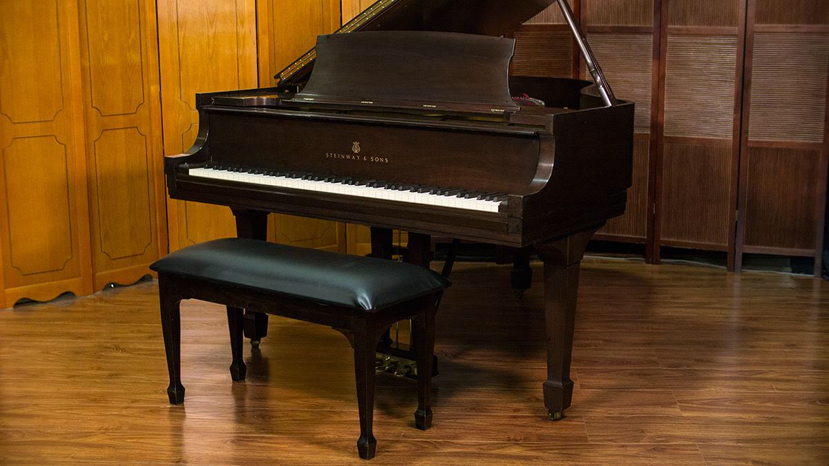 Steinway Model M Grand Piano